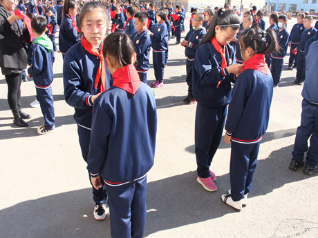 跃进小学传承红色基因争做新时代好队员入队仪式