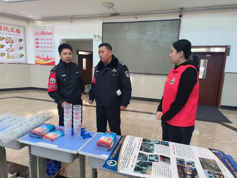 鸡西市禁毒办走进职教校园(图片1）.jpg
