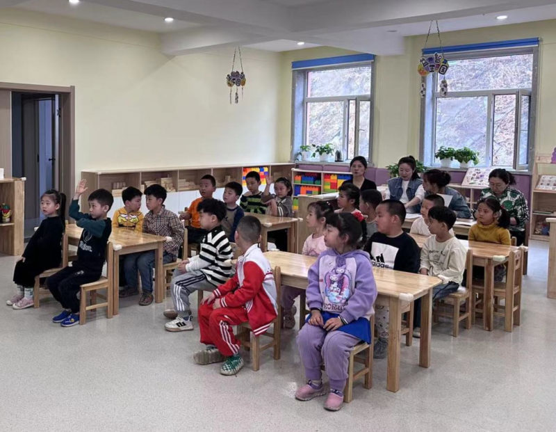 图片1：梨树区教育局推门课学前评审组一行三人复课考核.jpg