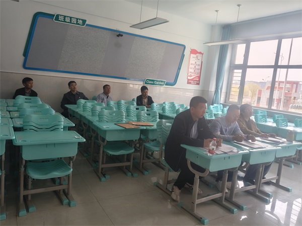 1学院领导视察竞赛工作.jpg
