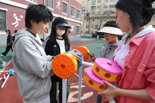 2.教师实操“巧匠工坊”的器材构建；.jpg
