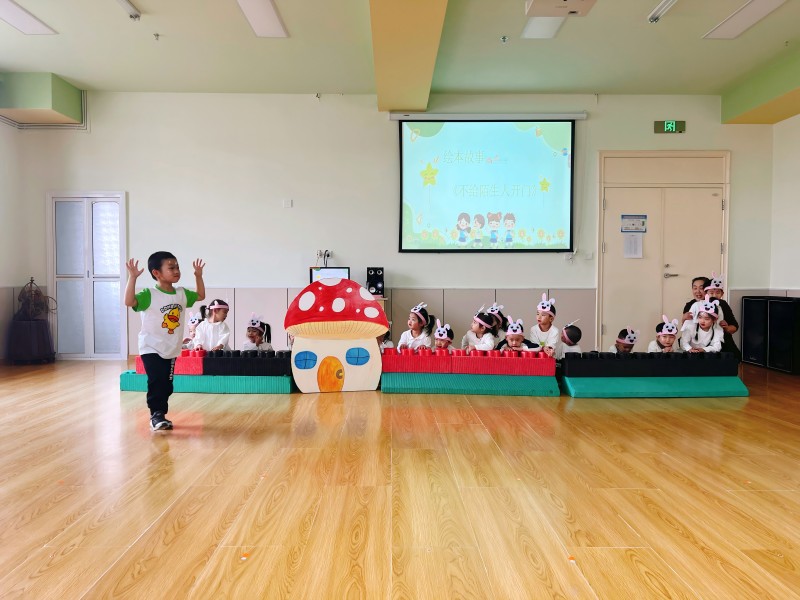 图2：音乐剧表演.jpg