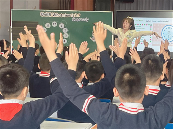 鸡西市 2025 年小学英语春季义务教育新课标新教材培训报道612.png