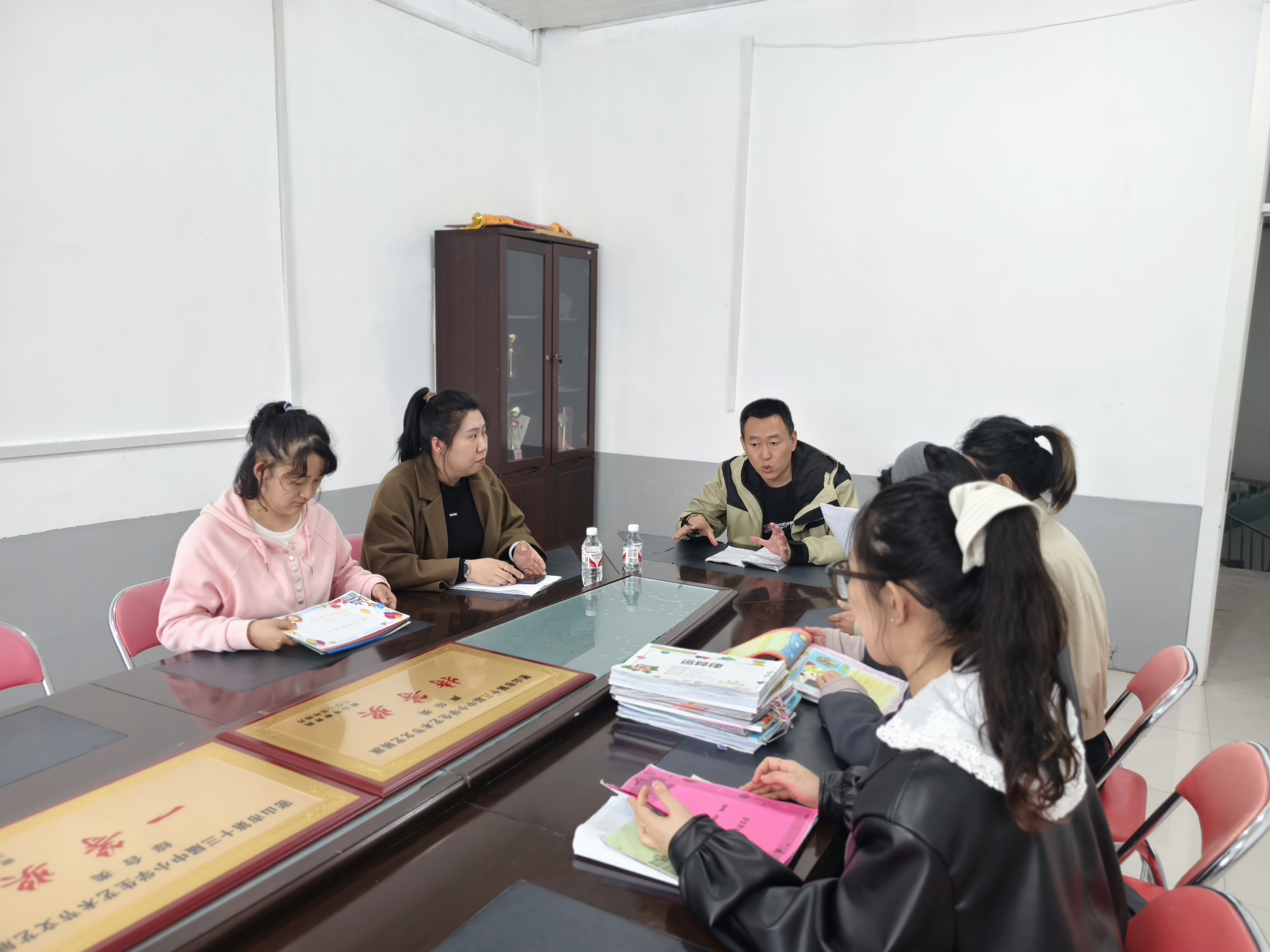 图片6：何校长对本次集体备课活动进行总结.jpg