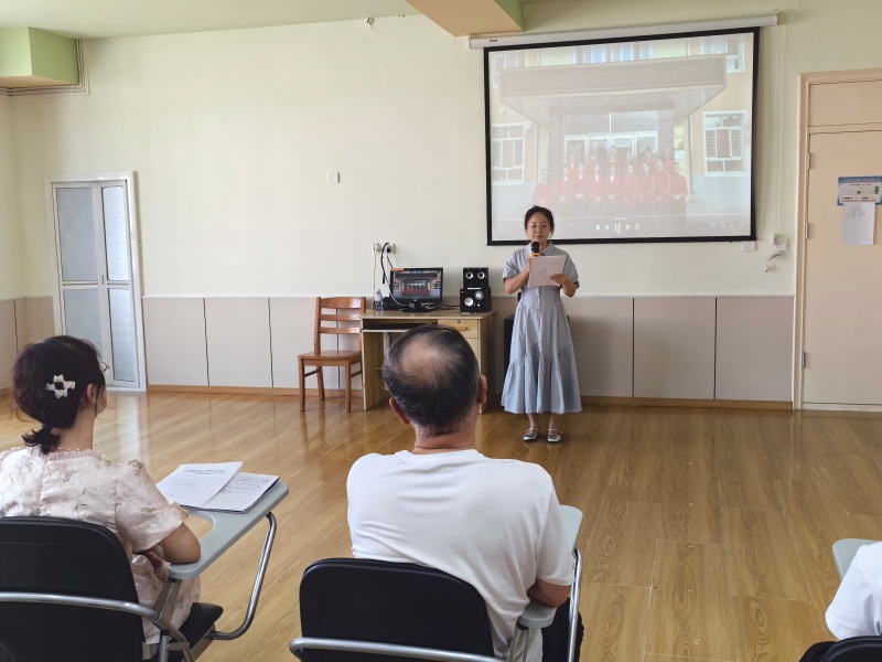 图片3：讲述身边教师的故事.jpg