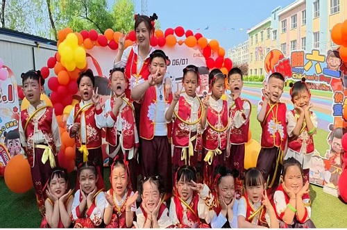 图片12 合影留念.jpg