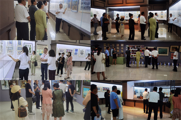 图片二、领导、嘉宾参观一号展区现场.jpg