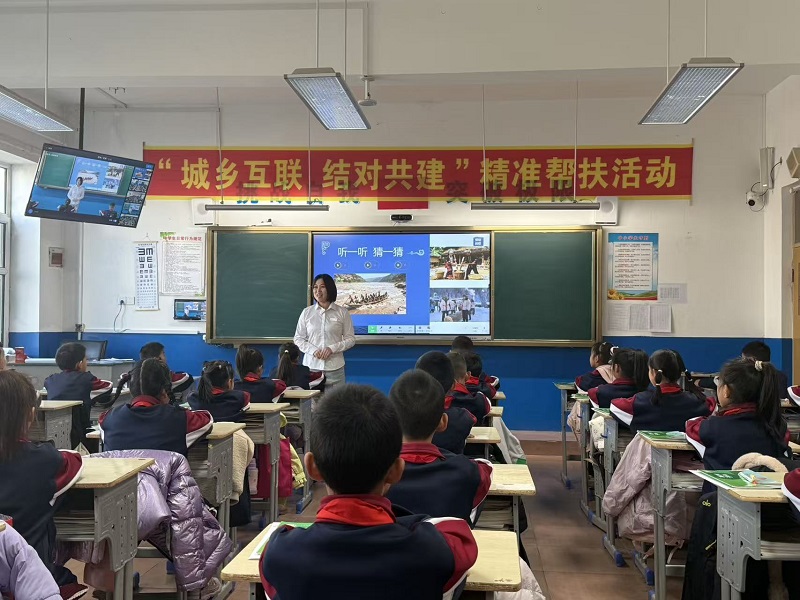 音乐课.jpg 音乐课.jpg