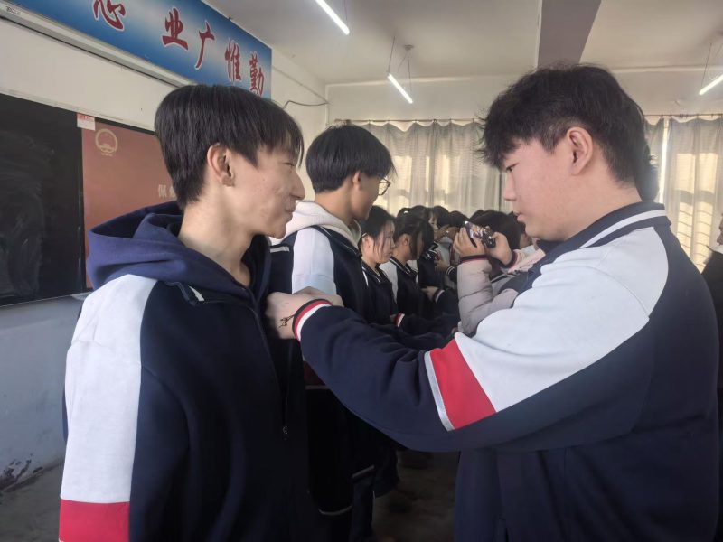 图片四.jpg 图片四.jpg