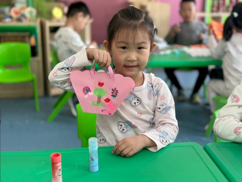 图片1：用心制作的创意手工拎包.jpg
