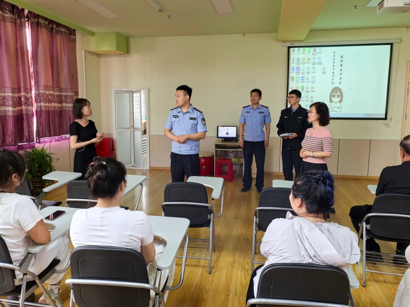 图二：现场答疑.jpg