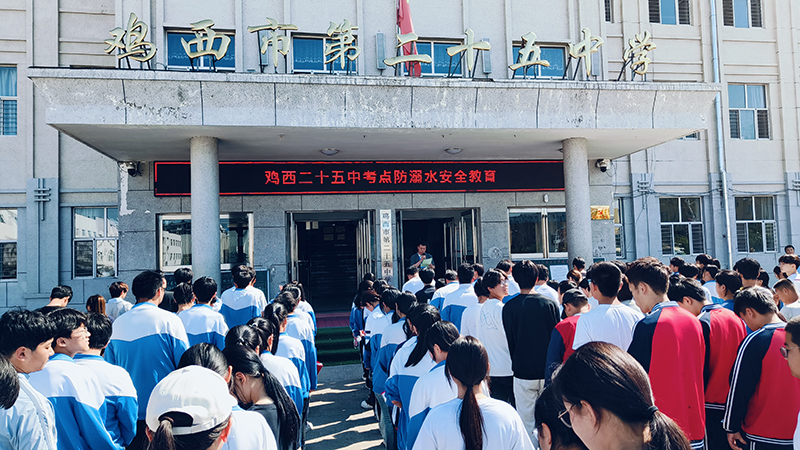 图片一：“现场宣讲入心，绷紧安全思想之弦”.jpg