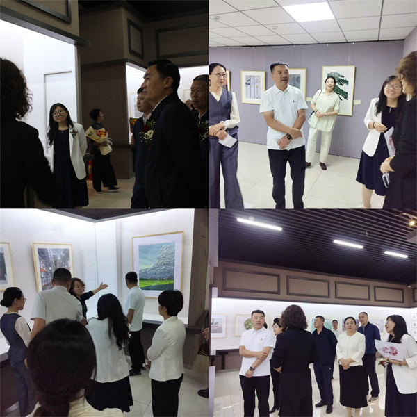 六、领导参观画展.jpg